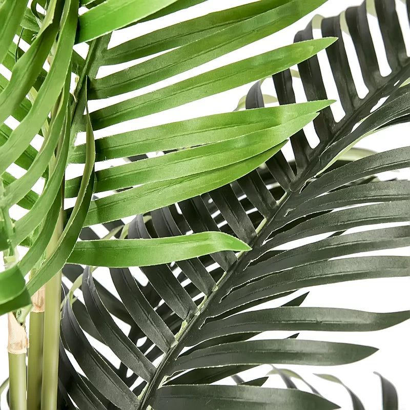Tropical Faux Palm Tree – Vibrant Greenery for Any Setting