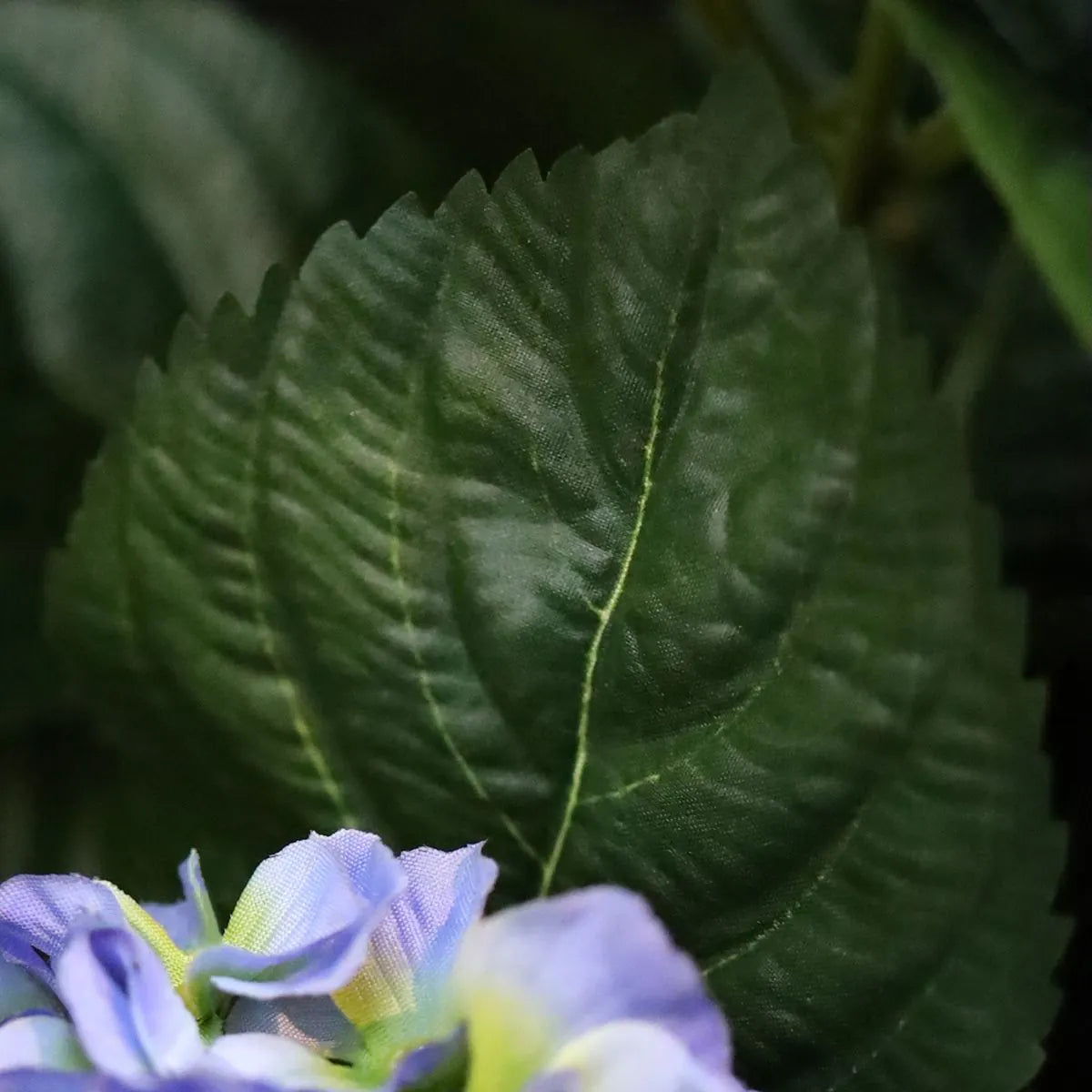 2 Ft Artificial Hortensia bush 40cm blue – crafted for realistic tropical vibes