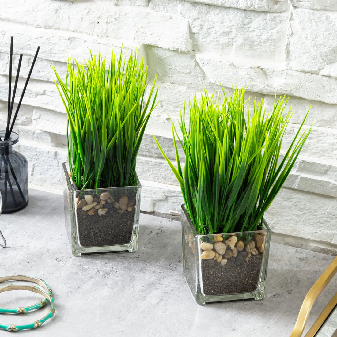 7 In. Faux Onion Grass in Glass Vase (Set of 2) – Artificial Greenery Décor for Home, Office &amp; Tabletop Displays