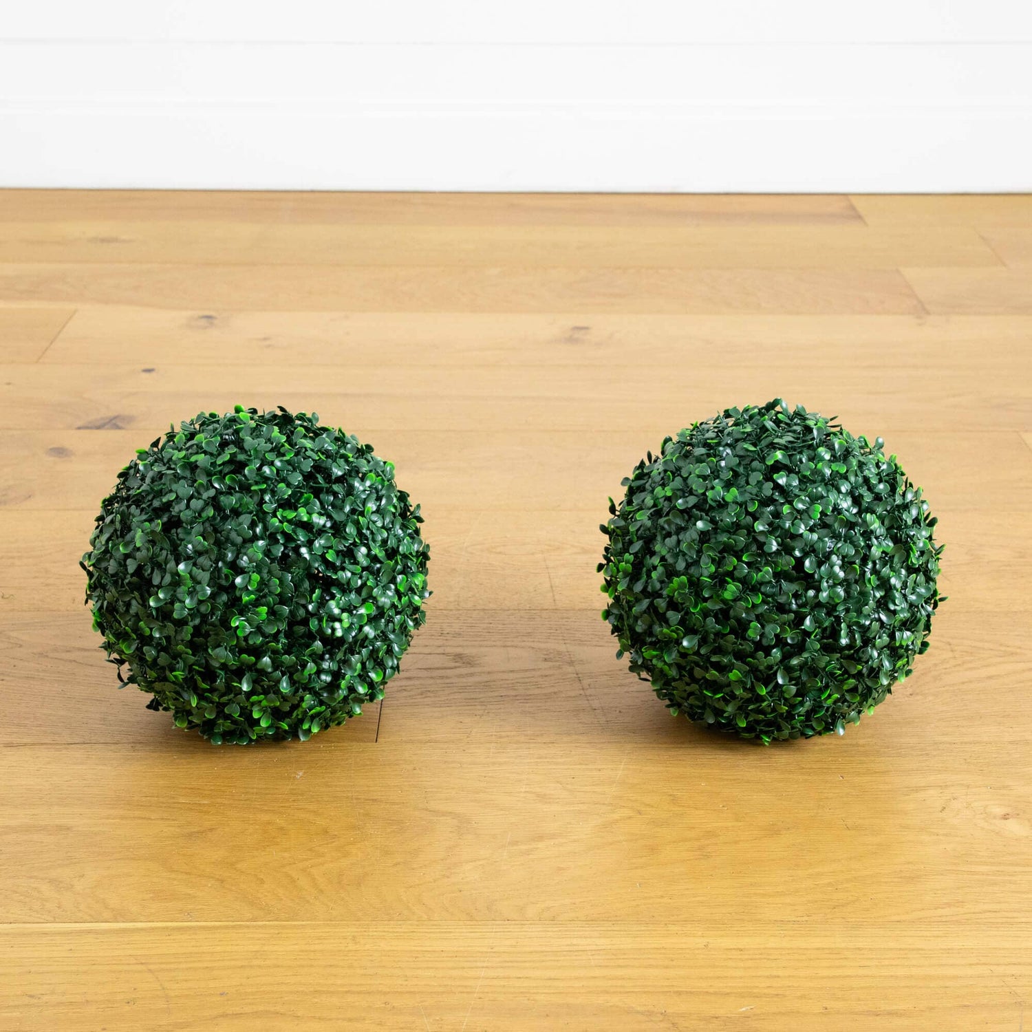 8&quot; UV Resistant Artificial Boxwood Ball (Set of 4) – Decorative Faux Topiary Spheres for Indoor &amp; Outdoor Landscaping